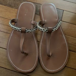 Zara Italy brown leather flip flop sandals. Size 41, US 10